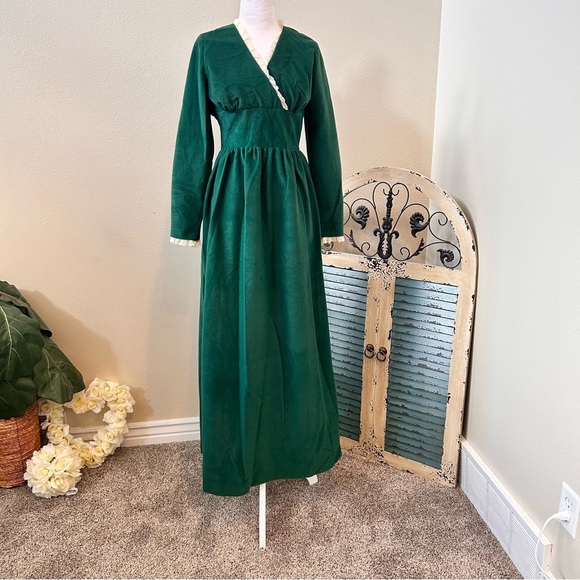 Vintage 70s Milk Maid Lace Trim Renaissance Cottage Green Velvet Maxi Dress SM - Picture 1 of 11